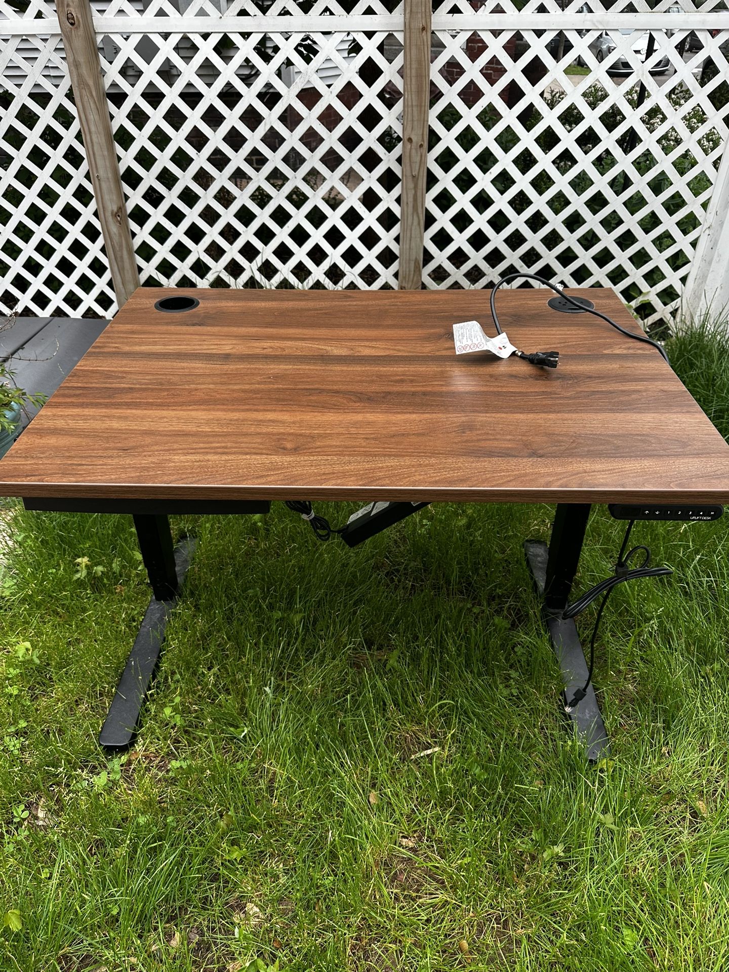 UpLift Standing desk