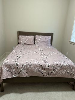 Queen bed
