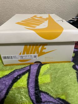 Air Jordan 1 Retro High OG Yellow Ochre Size 12