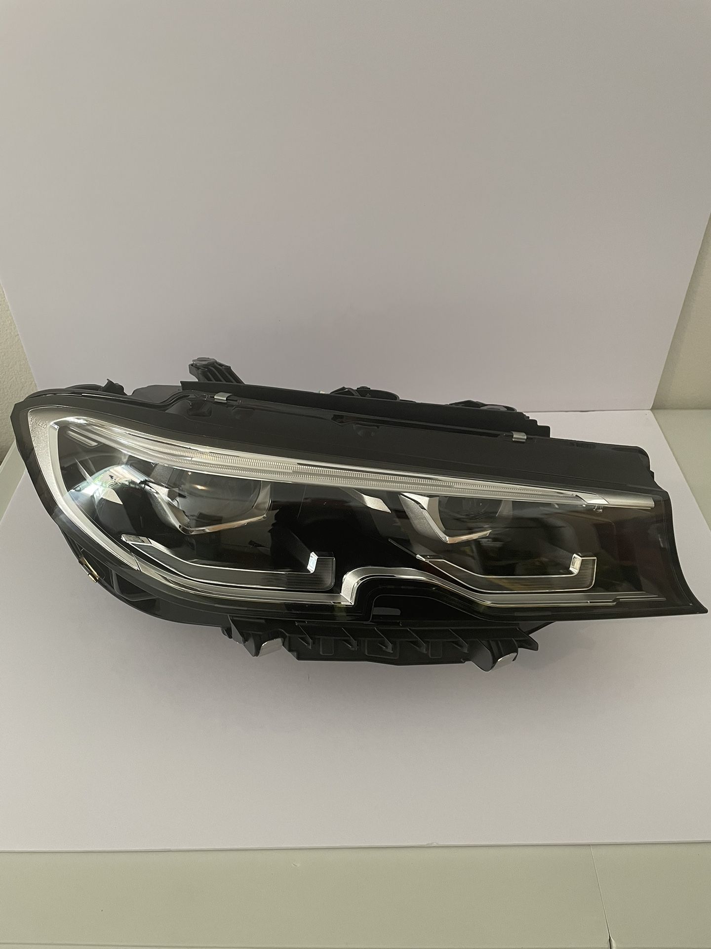 2019-2022 BMW 3-Series Genuine Adaptive LED Headlight G20 G21 G28 Passenger Side