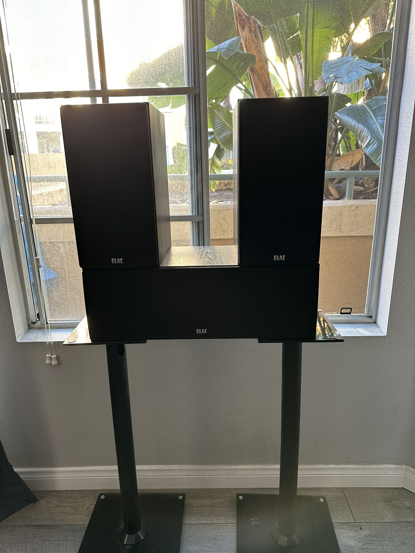 ELAC Debut 5.2 Bookshelf Speakers