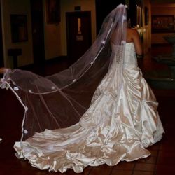 Simone Carvalli Wedding dress 