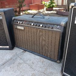 2 Guitar Amps 1 Bass Amp 