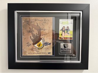 Gilmore Girls pilot script with facsimile signatures