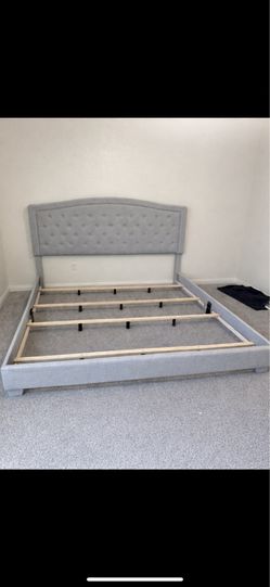 queeen new in box will deliver asap nuevaa llevo a domicilio