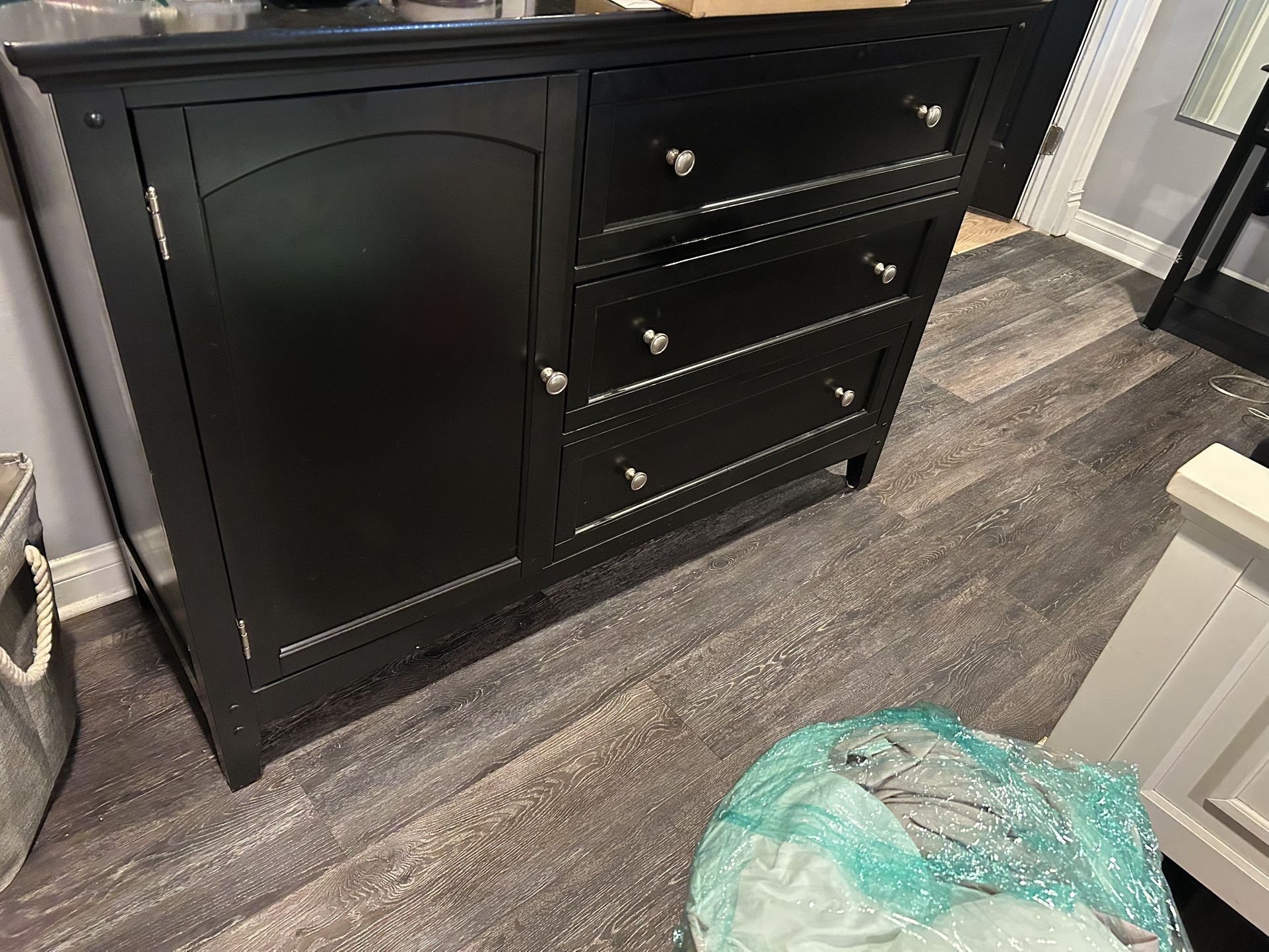 drawers/desk/TV stand