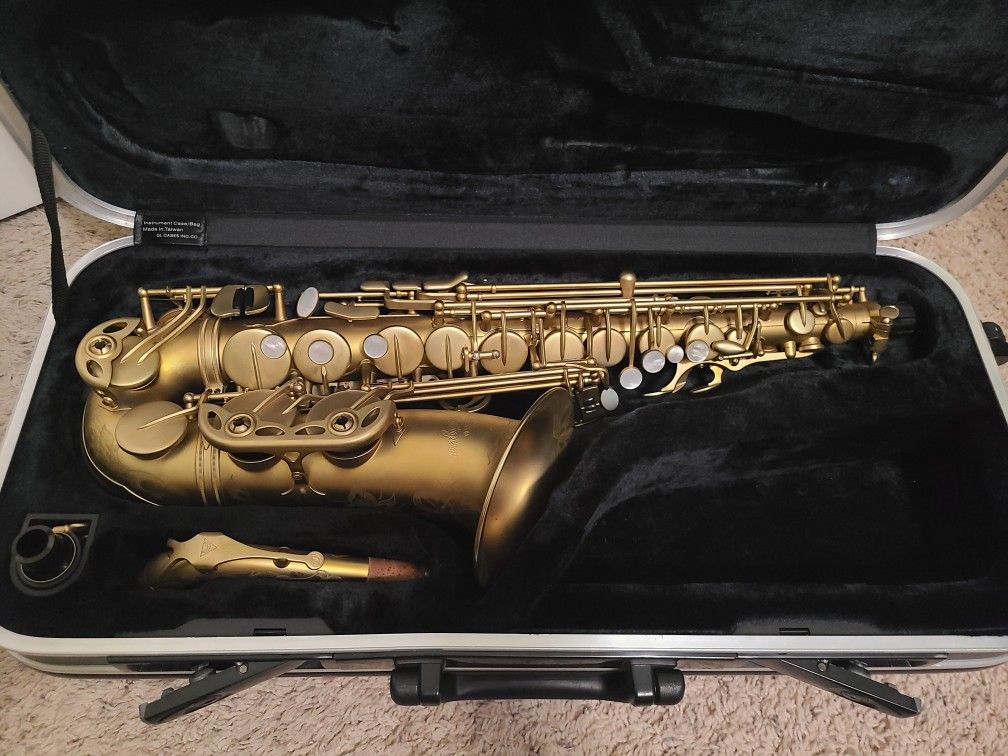 Antigua Powerbell Alto Saxophone Model 25