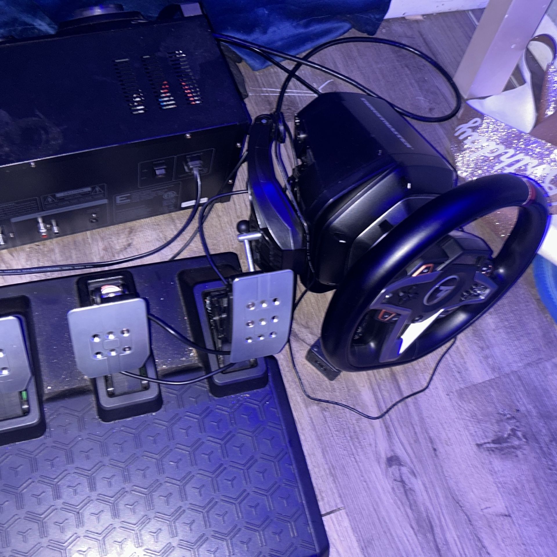 Thrusthmaster