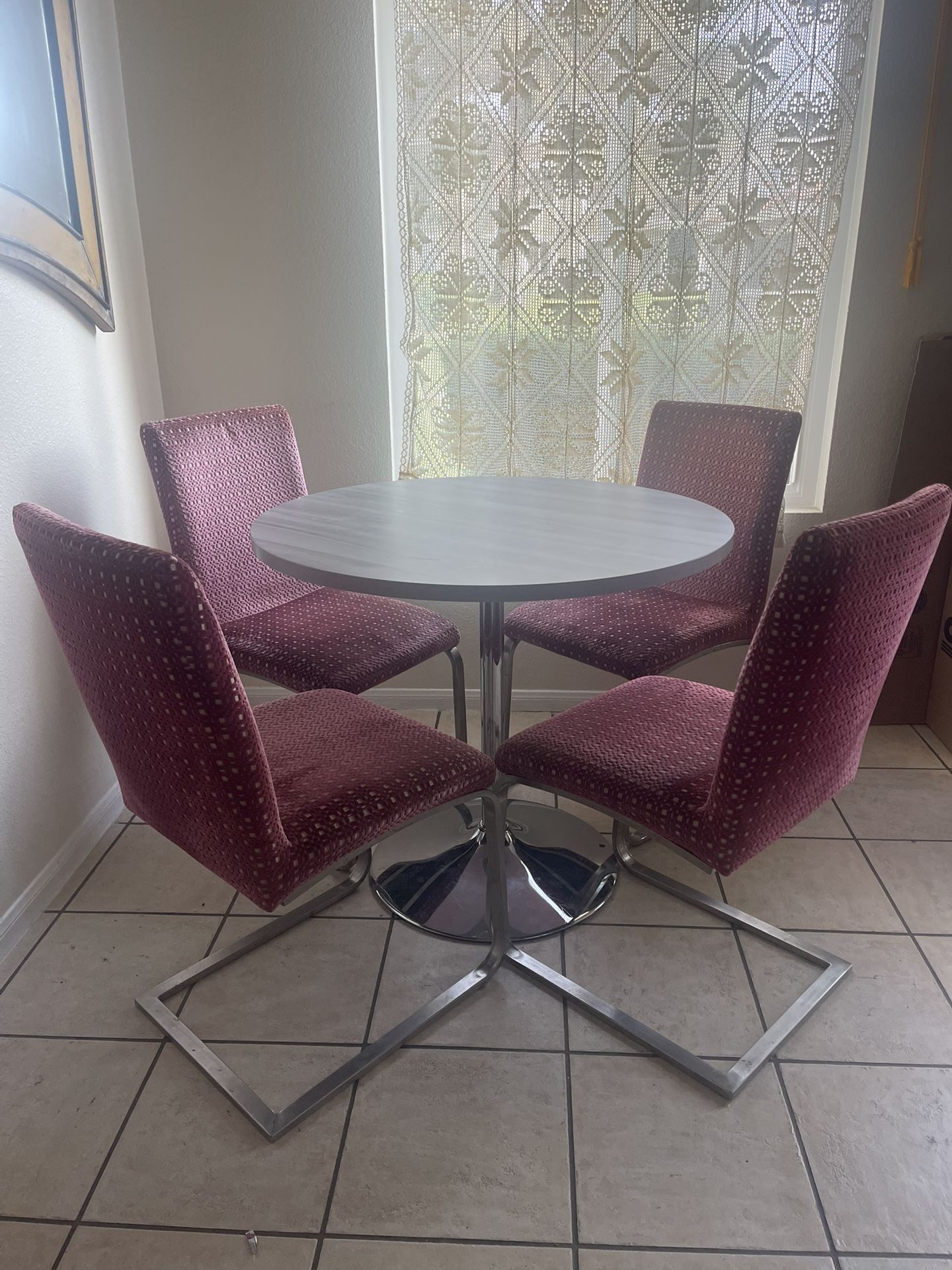 Small Round Kitchen Table