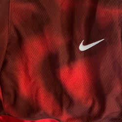 Nike youth Large Loose Fit 