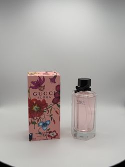 women’s Gucci purfume