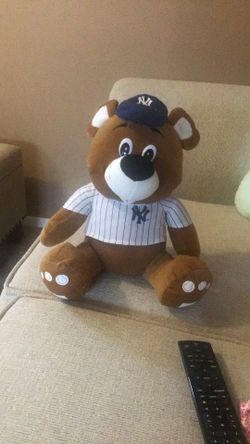 COLLECTABLE YANKEE BEAR
