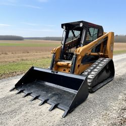 07 Case 440CT Skid Steers