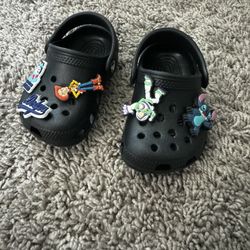 Baby Crocs Size 2/3 