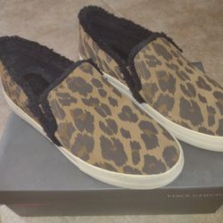 Vince Camuto Katerinda Leopard Print Slip-On Sneakers size 9.5M

