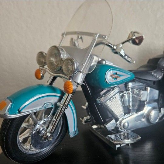 1998 Harley Davidson 1:10 Scale Model - By Empire MFG