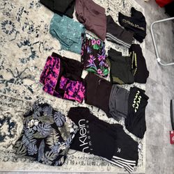 Bag Of Leggings Sz. Lg Xlg $20