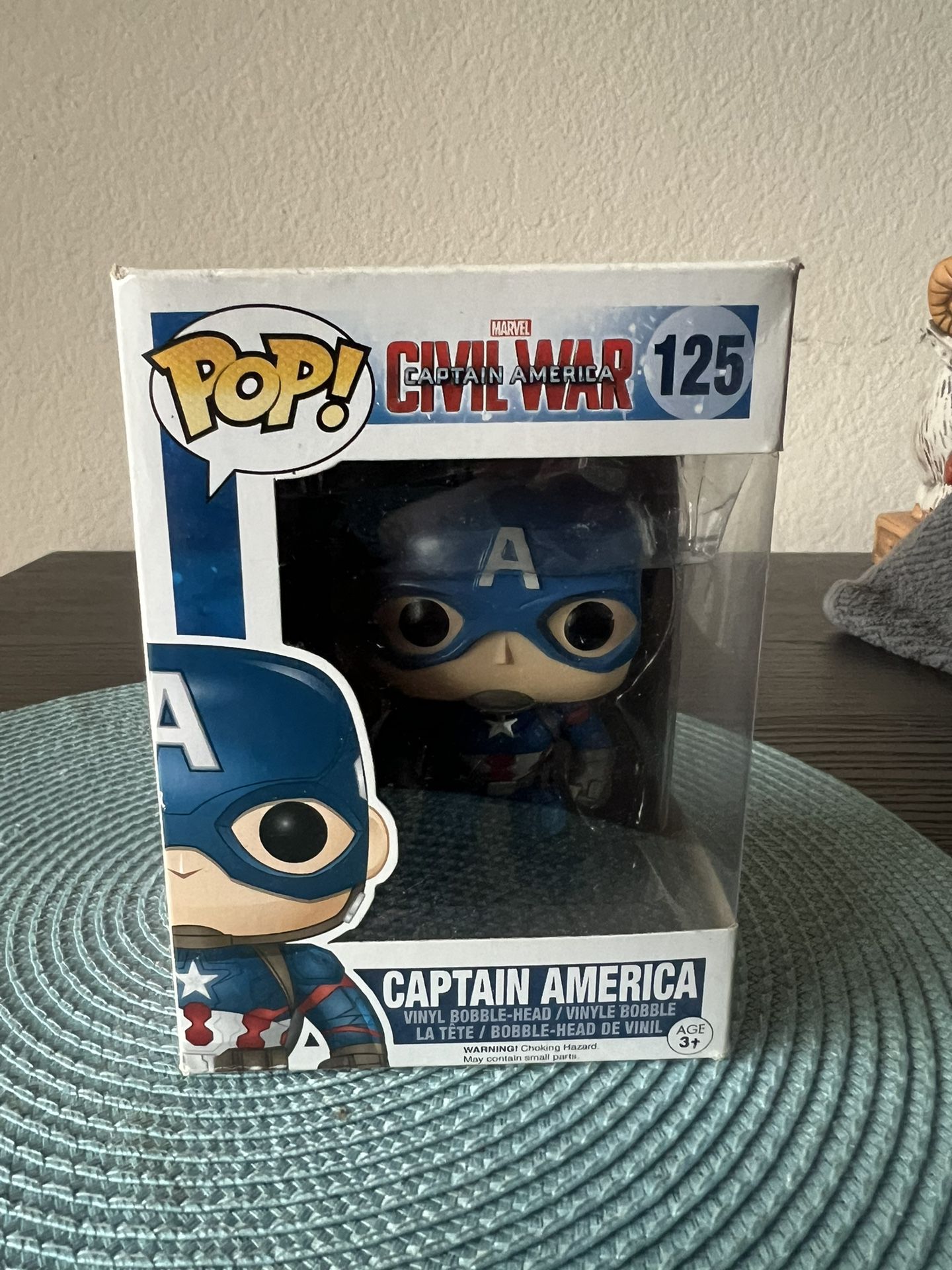 Captain America Funko Pop Bobblehead #125 Civil War Chris Evans Marvel MCU Comic