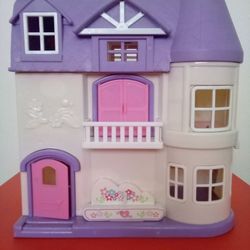 Doll House