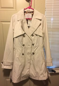 Laundry rain coat sz large tags on