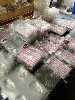 Chocolate Covered - Oreo-Candy Molds Bulk 450 +Huge Lot
