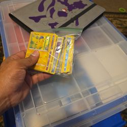 Pokemon Cards 100 Randomly Assorted.