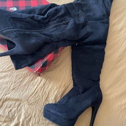 Great condition black boots