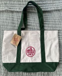 Large Trader Joe's Tote Bag (Green) NWT