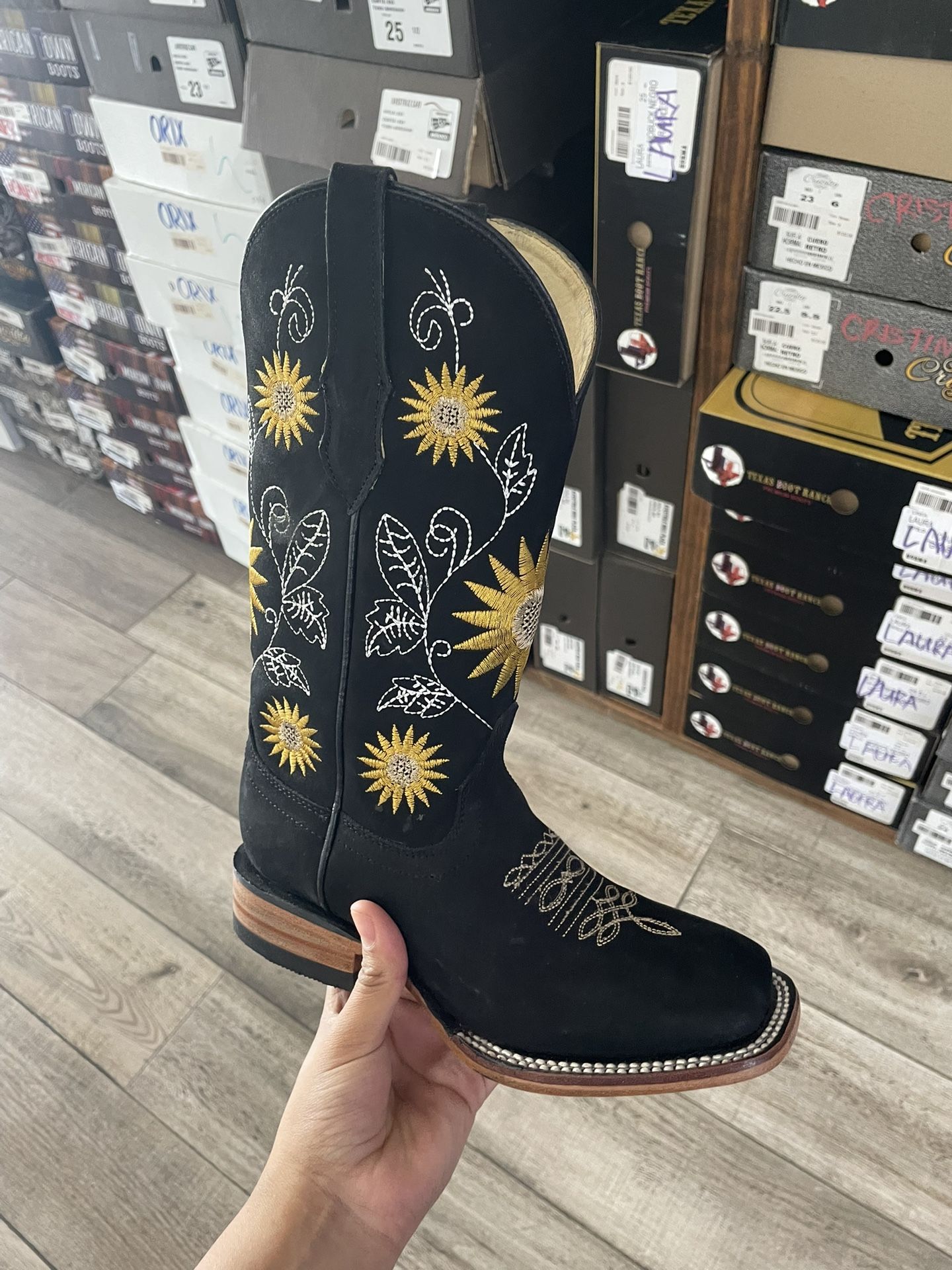 womens western boots