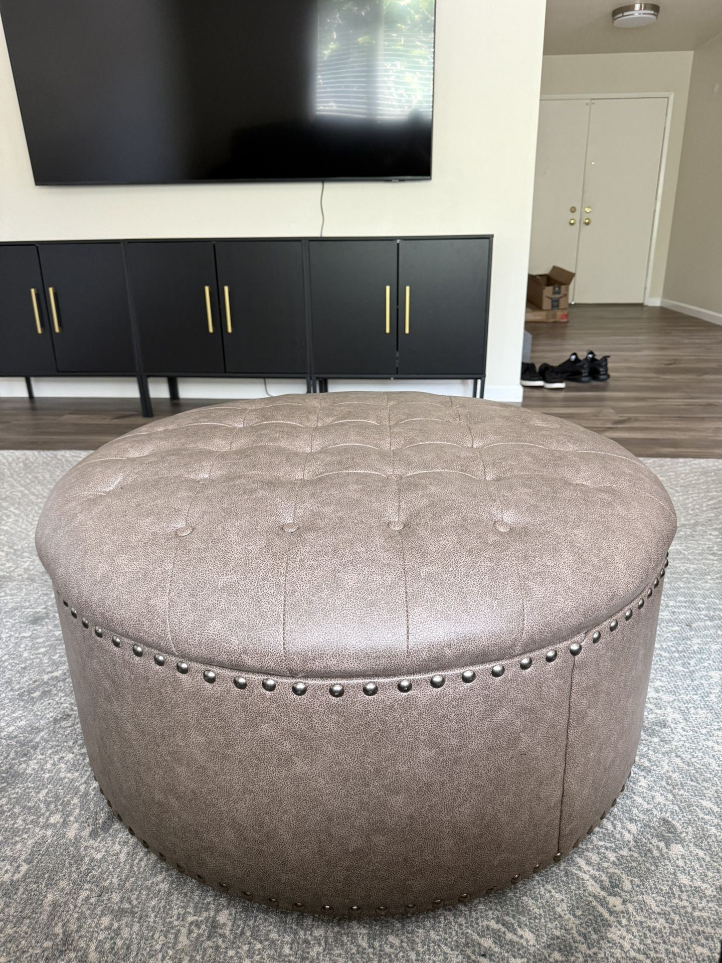 36” Round Ottoman