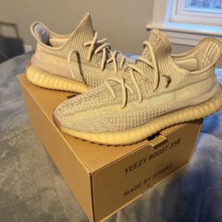 Yeezy 350 V2