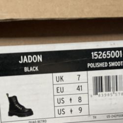 Dr. Martens Jadon Boot