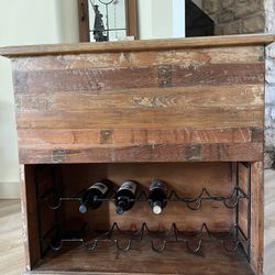 Chest / Trunk with Wine Rack
