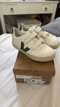 Veja shoes