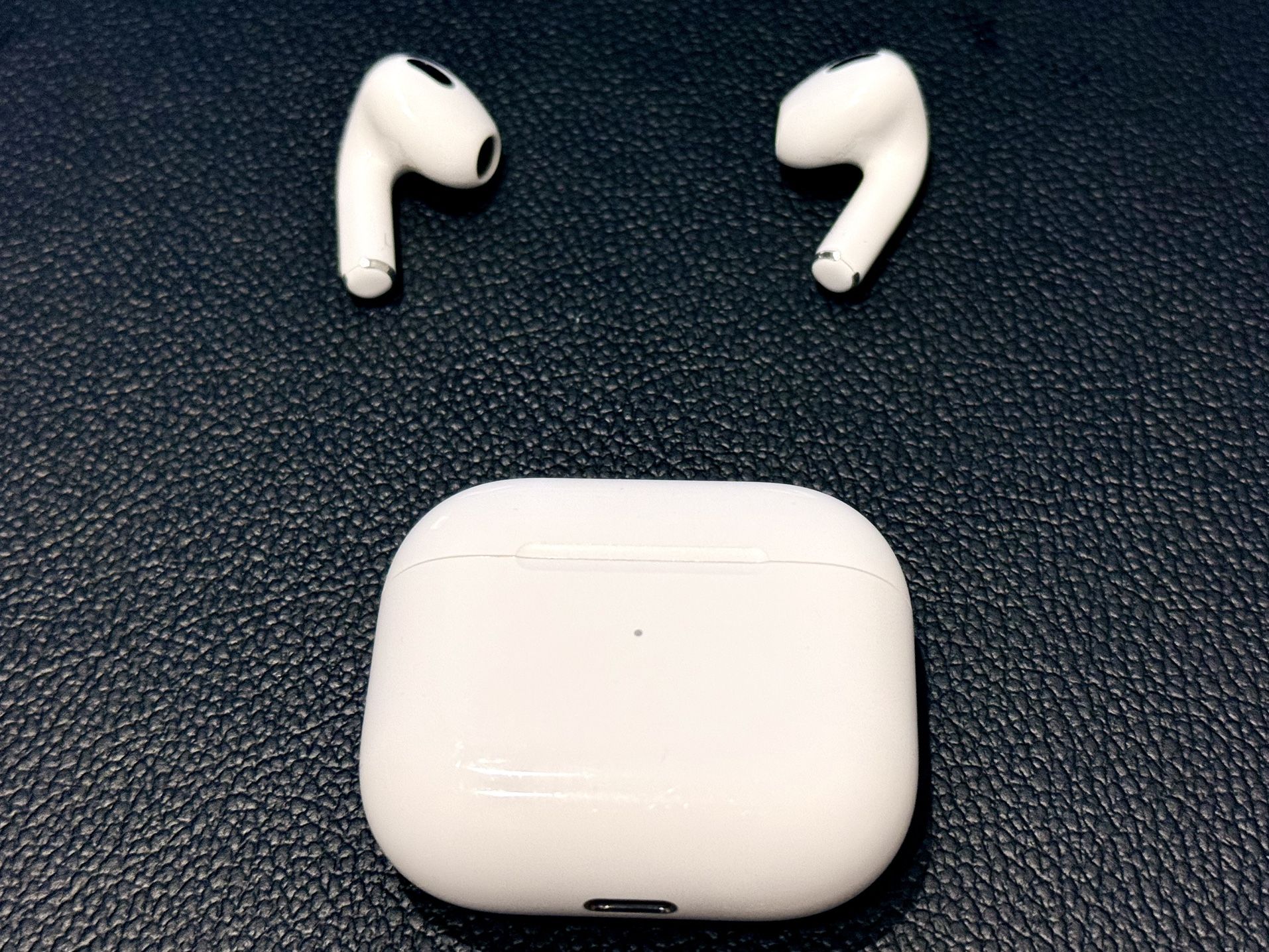 Gently Used AirPods 3