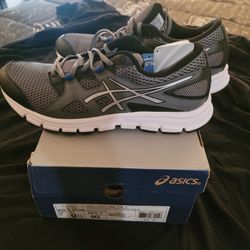 Asics- Gel-Unifire TR 2