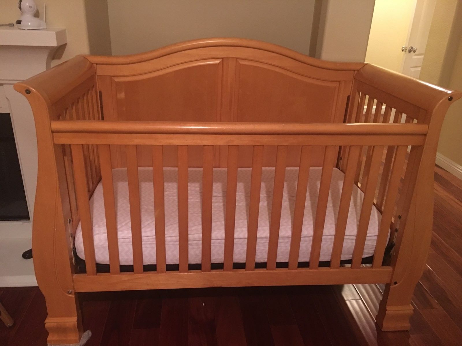 Jardine Crib Model DA712BC for Sale in Coronado, CA OfferUp