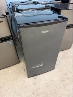Midea mini fridge