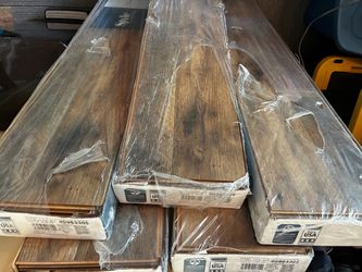 Five New Boxes of Style Warm Honey Oak Laminate Flooring