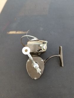 Vintage fishing reel