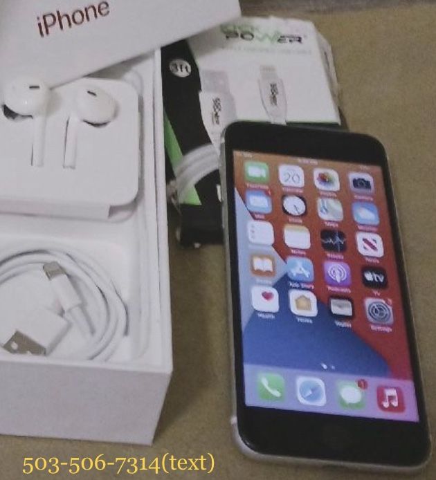 iPhone SE 2020 Great Condition (2nd-GEN) & FREE EarPods
