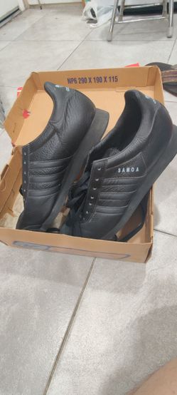 New 10.5 US Men's Adidas Samoa "Triple Black" no box
