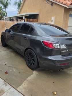 Mazda 3, 2012 sky active, salvage (issues stated)