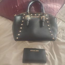 Michael kors small purse and wallet set