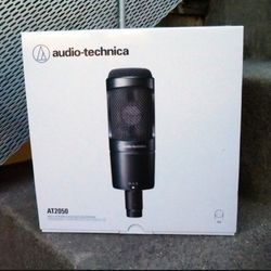 *NEW IN BOX* Audio Technica Studio Microphone