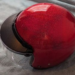 D.O.T. Daytona Cruiser- Red Metal Flake
VendorDaytona Helmets