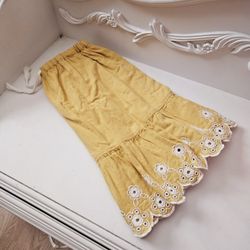 Mini Boden Eyelet Embroidered Skirt 