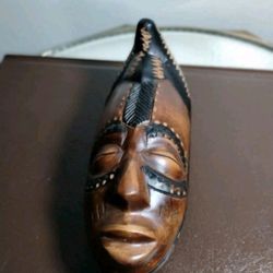 HAND CARVED WOODEN AFRICAN MASK FIGURINE - PAPERWEIGHT 5"×2" / M49