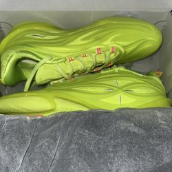 Li-Ning Way of Wade 11 CautionBasketbalShoesNeon YellowGreen ABAV045-3 Mens size 10