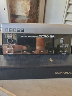 Multi-Effect  4trk Recoder mini studio
